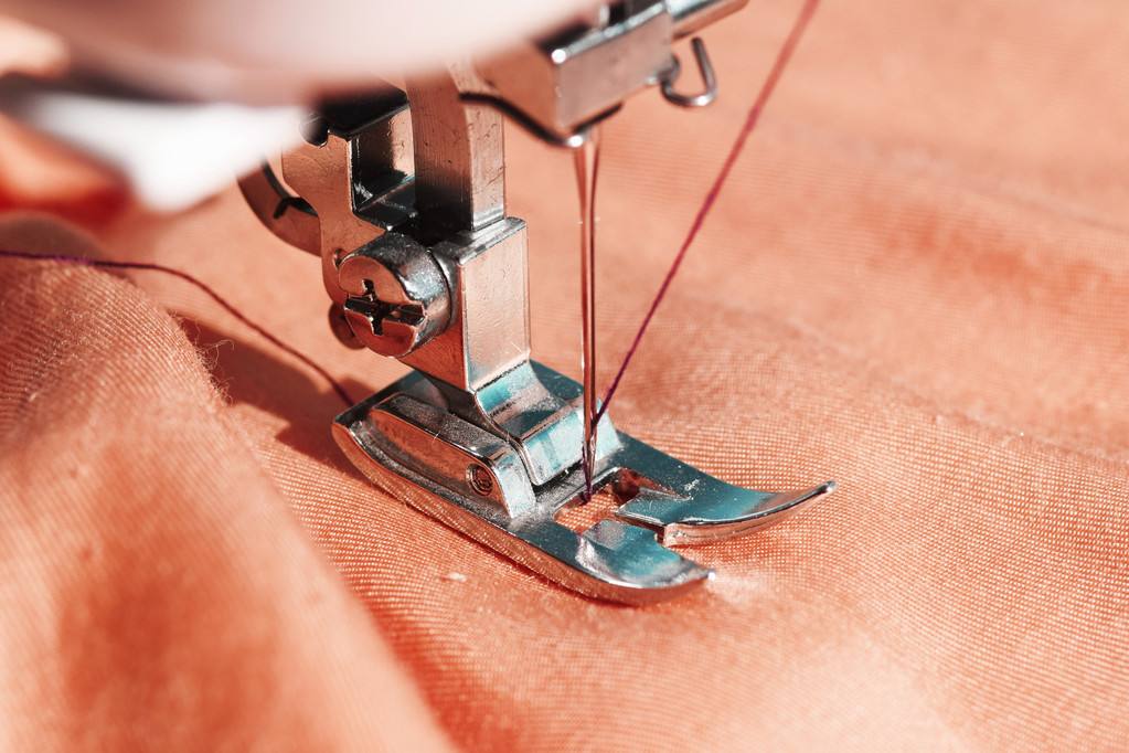 廣東西服定做需要注意的三點(diǎn)